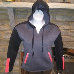 💯NWT Reebok Scuba Hoodie